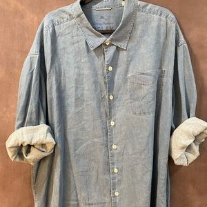 Tommy Bahama 3XB. Denim style button up.